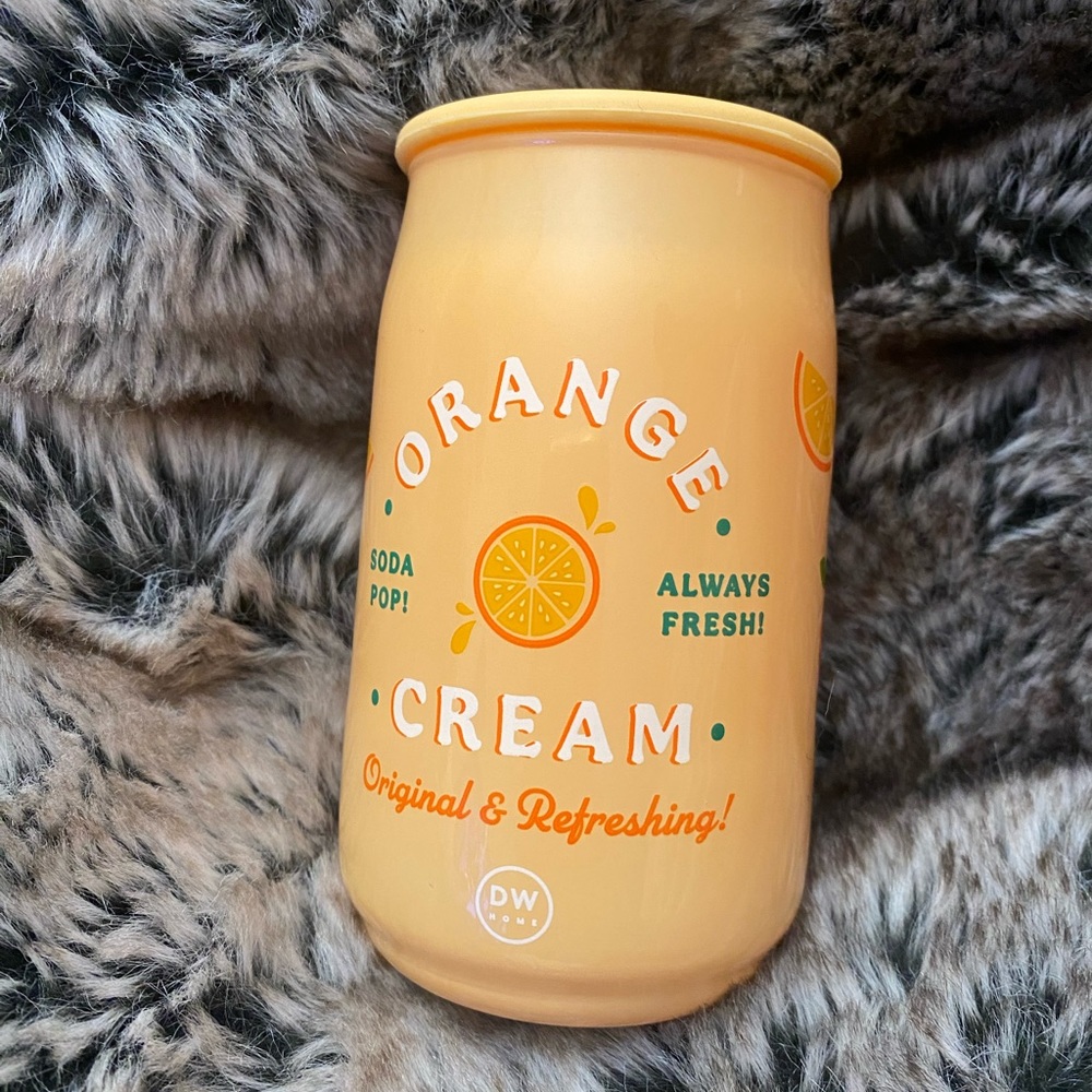 DW home orange cream soda pop candle. NWT